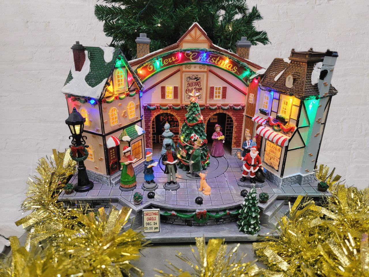 City Centre Tree - Christmas Carols. Christmas Village F07M4-23-216-0