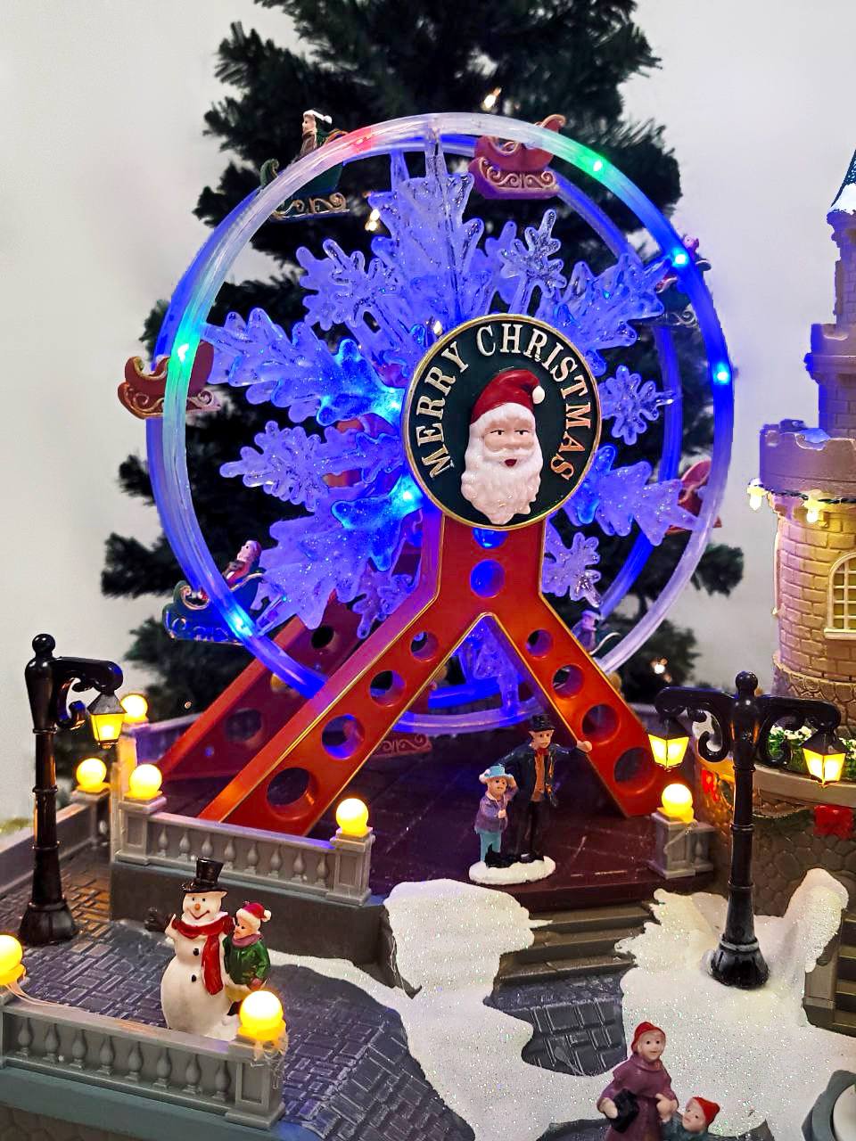 Amusement Park Christmas Miniature. Christmas Village F07M4-15-3