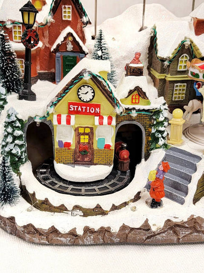 Snow-covered Village Christmas Decoration. Christmas Village F07M4-18-4