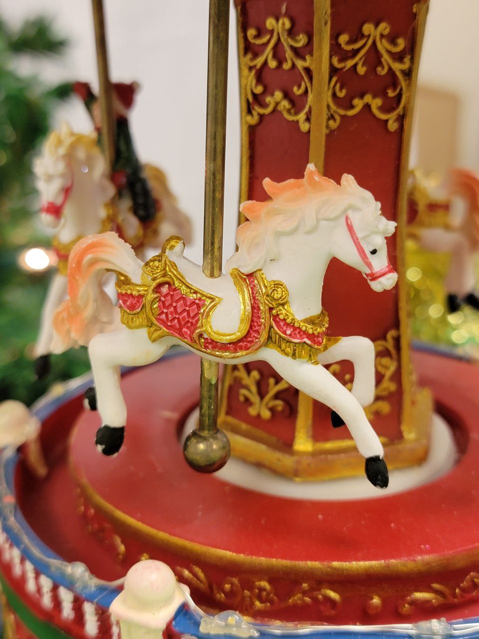 Christmas Carousel Decoration. Christmas Village F07M3-1-FQ22011-4