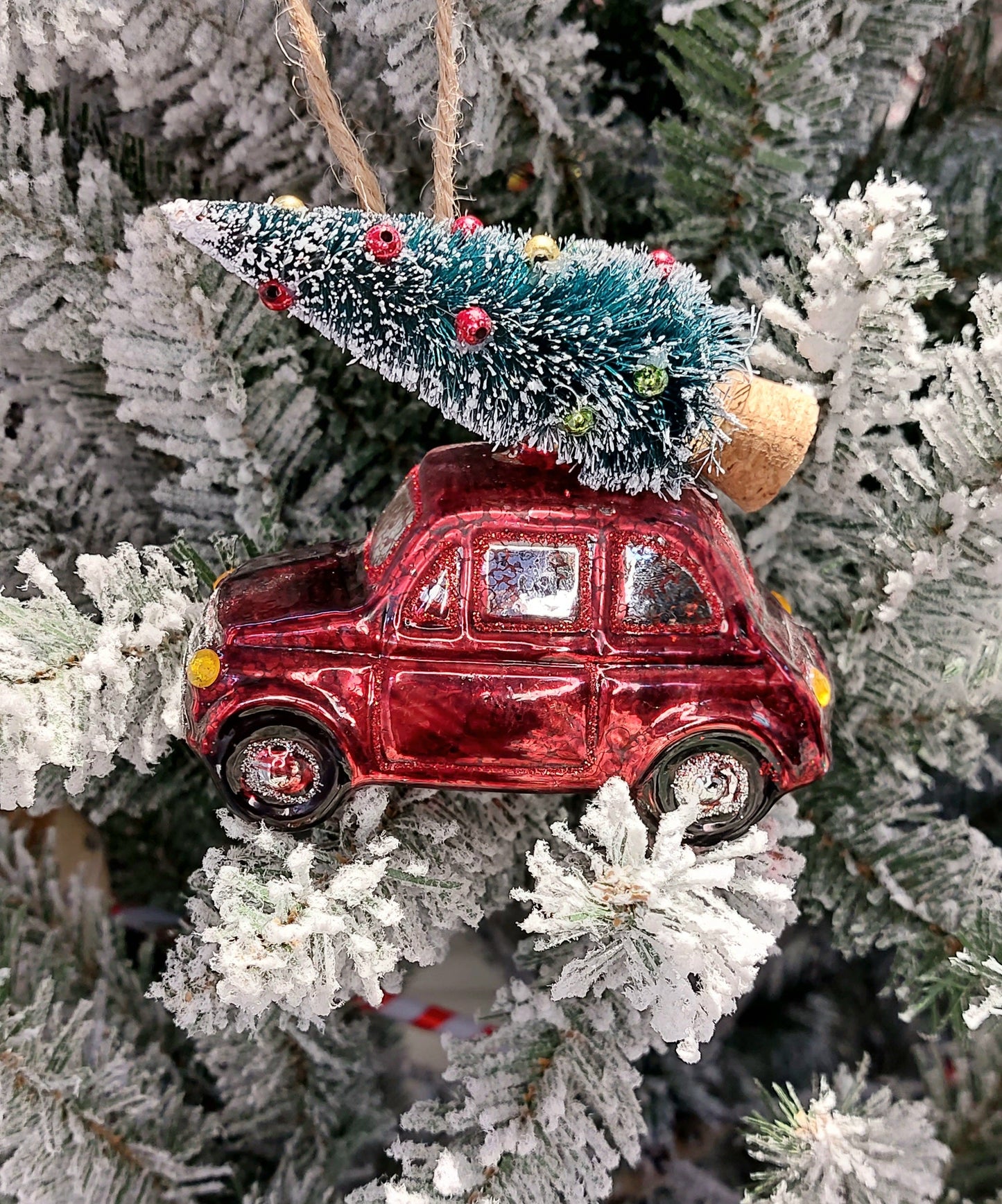Christmas Glass Ornament - Car with Christmas Tree by Wizardi F07M3-9 HB-SY25266-0