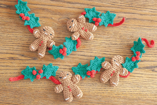 DIY Crochet Kit  Christmas Garland PAK185-0
